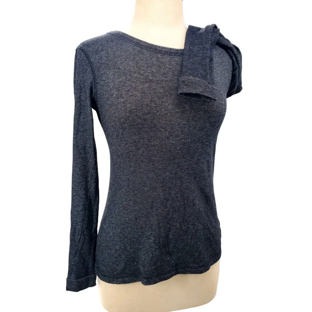Forever 21 Sm Shirt Long Sleeve Top Lightweight Sweater Minimalist Pullover Gray